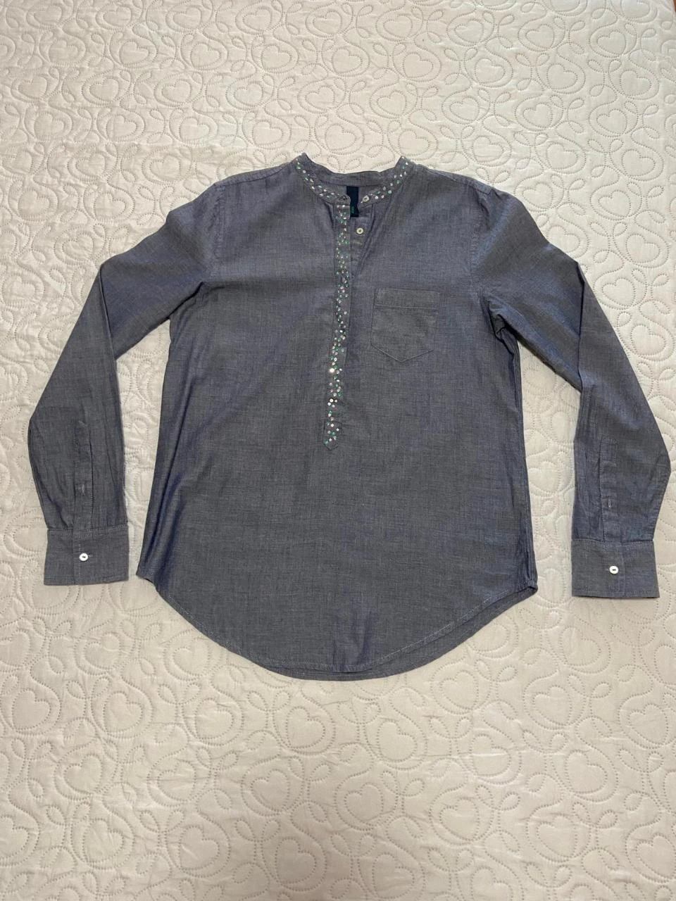 Blusa azul estilo vaquero con cuello mao y lentejuelas. Benetton. Talla S – photo 6